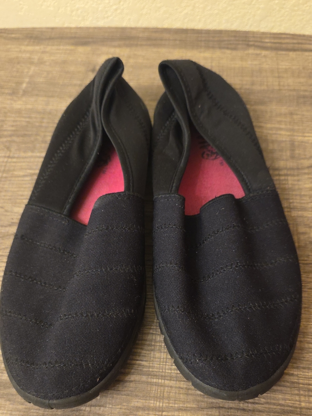 Women's Black Slip-On Flats with Pink Insole Size 9
